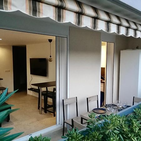 Grand Studio Standing Avec Terrasse Et Parking Sainte-Maxime Eksteriør billede
